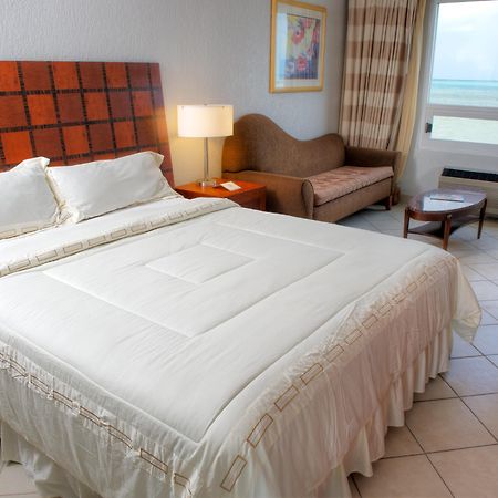 Ramada By Wyndham Princess Belize City Hotel Room photo