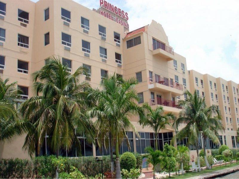 Ramada By Wyndham Princess Belize City Hotel Exterior photo