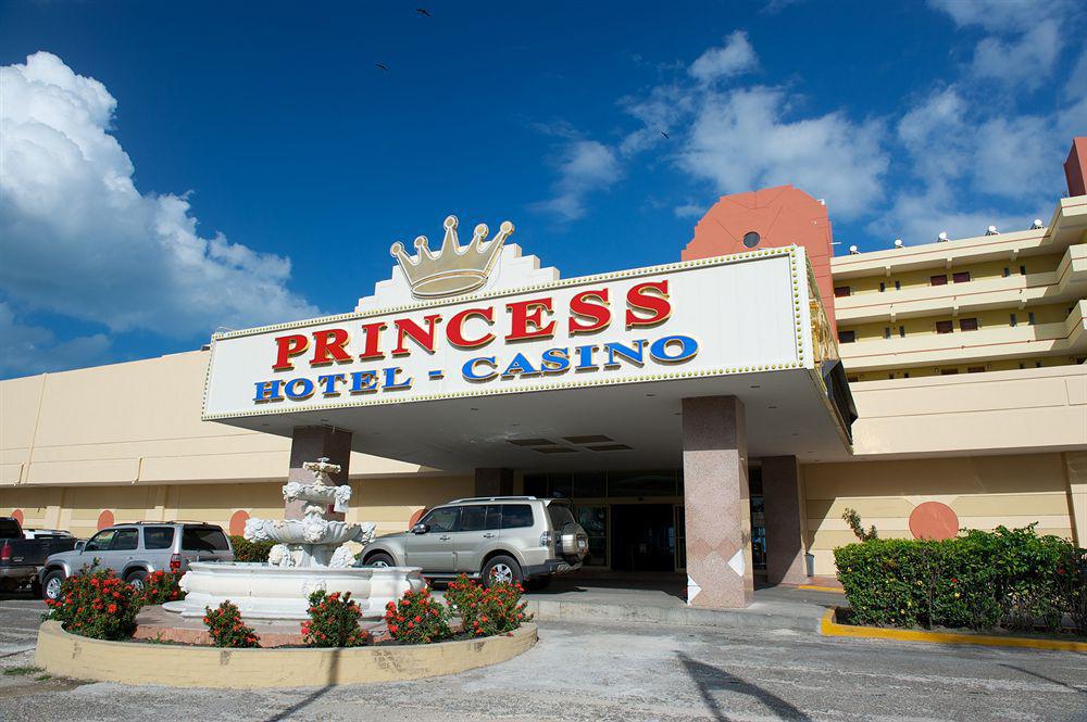 Ramada By Wyndham Princess Belize City Hotel Exterior photo